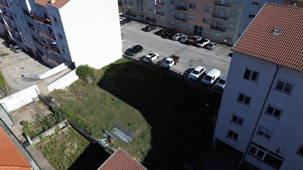 Lote para venda em GUARDA