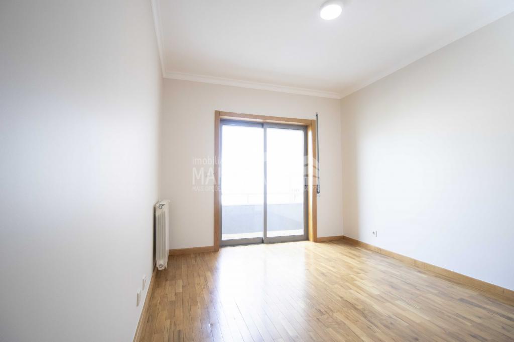 Apartamento T4 para venda em SÉ, SANTA MARIA E MEIXEDO, Bragança