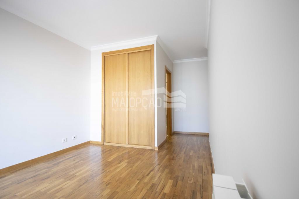 Apartamento T4 para venda em SÉ, SANTA MARIA E MEIXEDO, Bragança