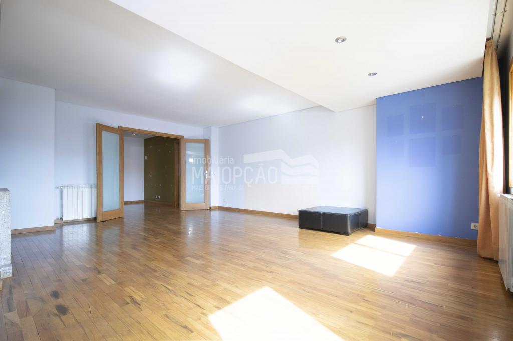 Apartamento T4 para venda em SÉ, SANTA MARIA E MEIXEDO, Bragança