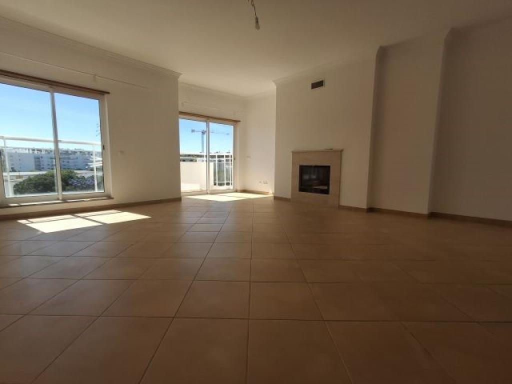 Apartamento T3 para venda em LOULE (SÂO CLEMENTE)