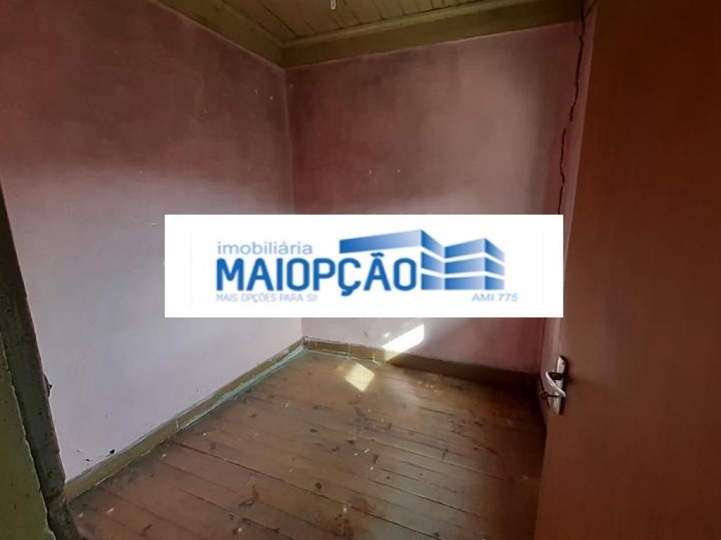 Moradia V2 para venda em CASTRO DAIRE