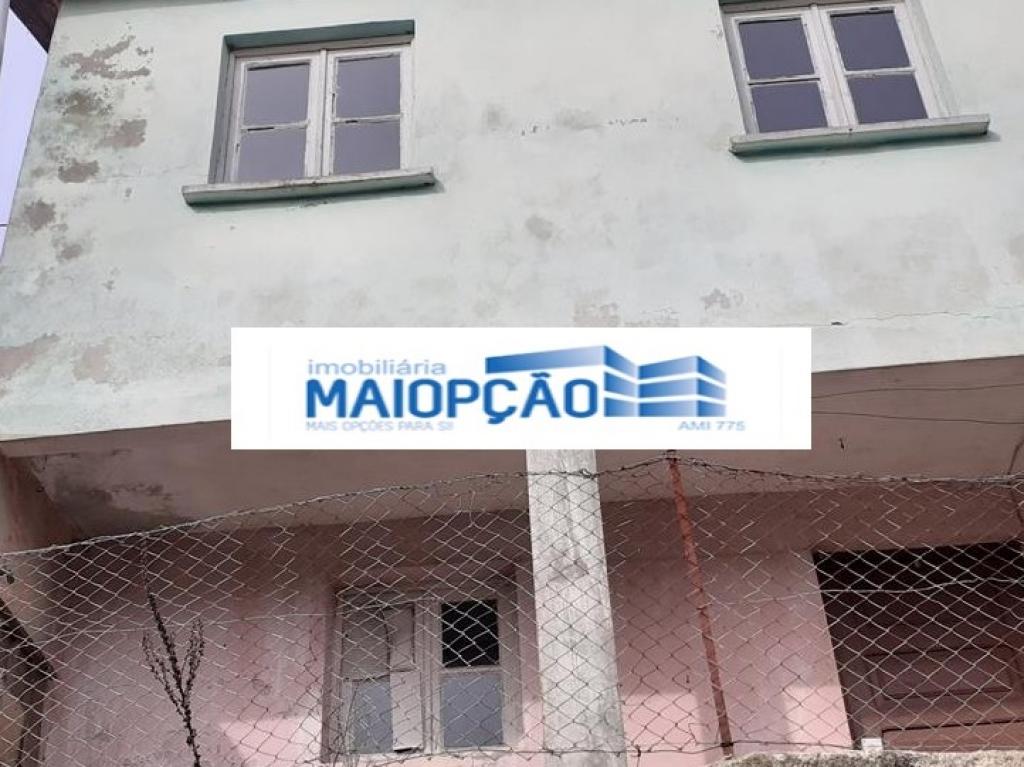 Moradia V2 para venda em CASTRO DAIRE