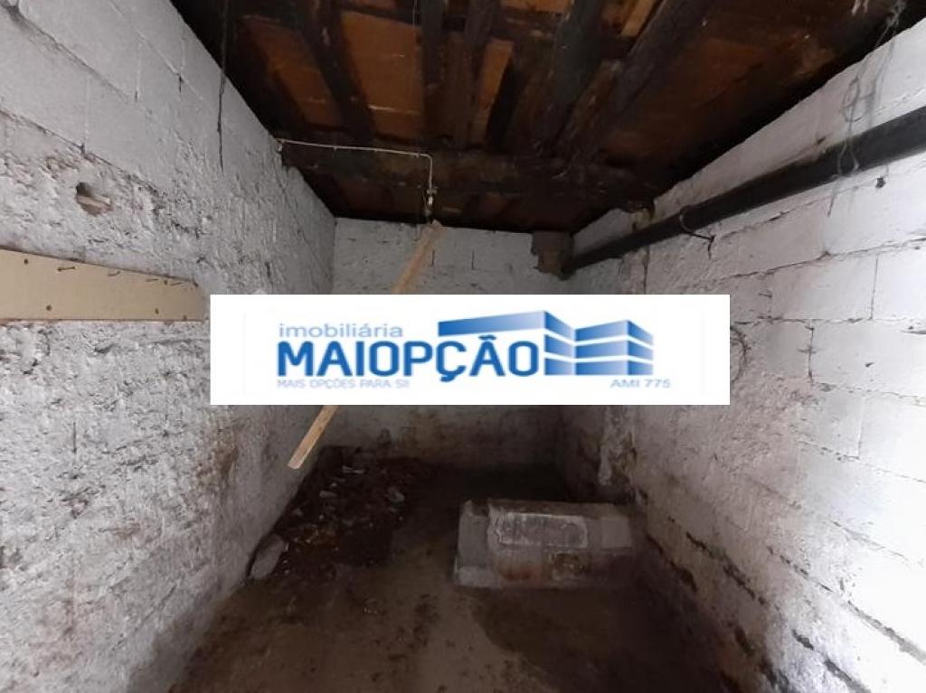 Moradia V2 para venda em CASTRO DAIRE