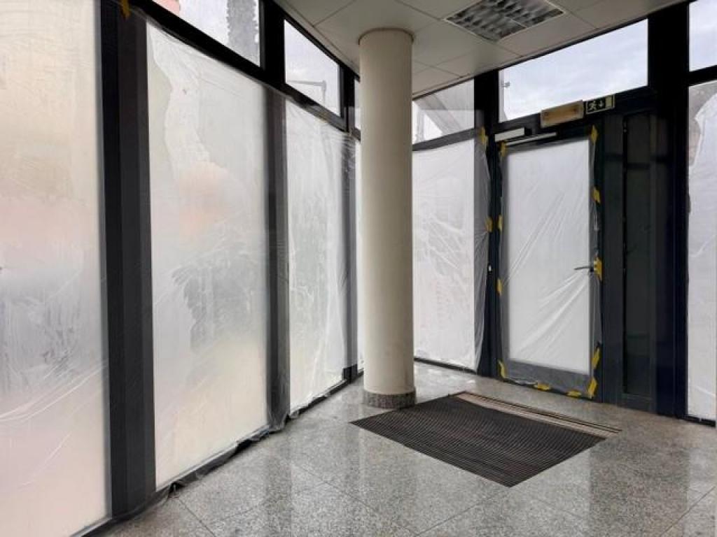 Loja para venda em RAMADA E CANEÇAS, Odivelas, Lisboa