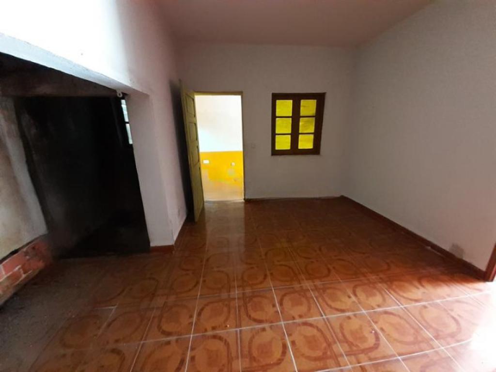 Moradia V4 para venda em AMOREIRA DA GÂNDARA, PAREDES DO BAIRRO E ANCAS, Anadia, Aveiro