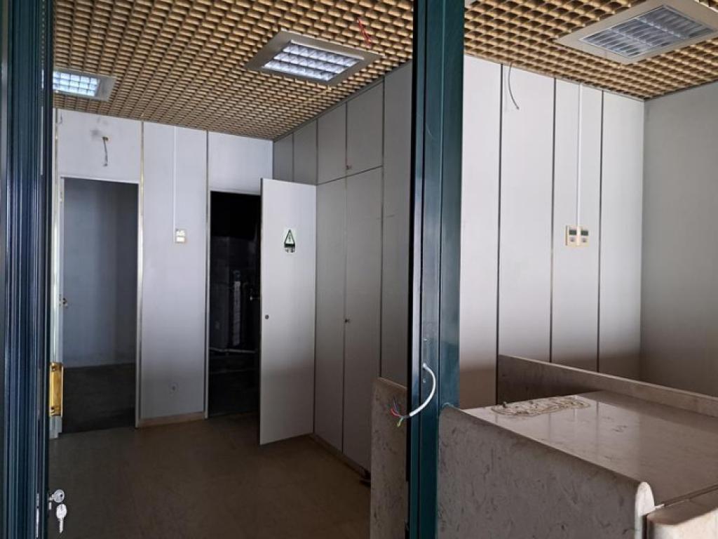 Escritório para venda em A DOS CUNHADOS E MACEIRA, Torres Vedras, Lisboa