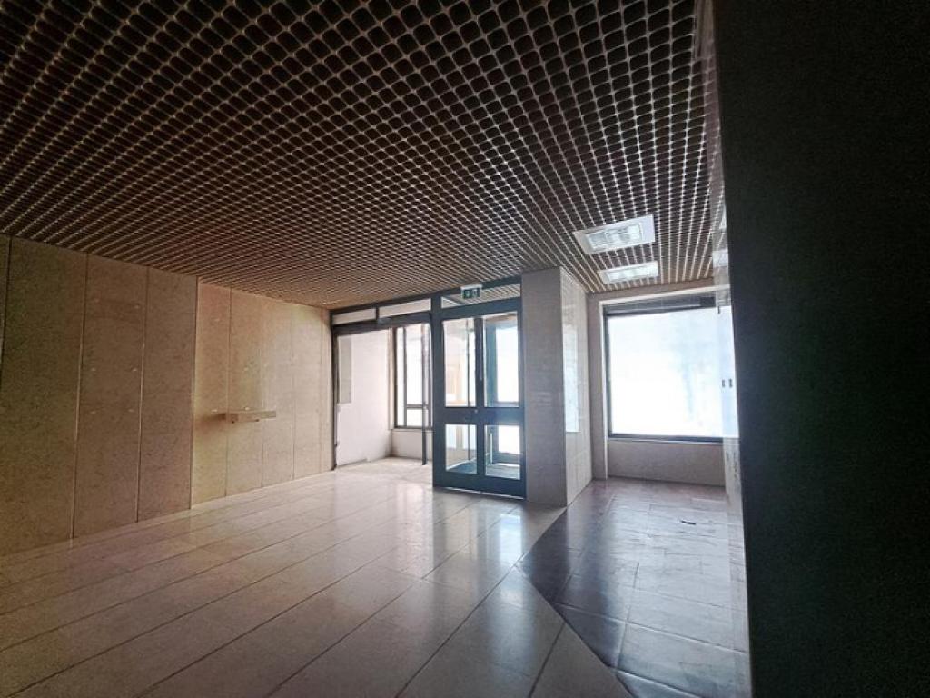 Escritório para venda em A DOS CUNHADOS E MACEIRA, Torres Vedras, Lisboa