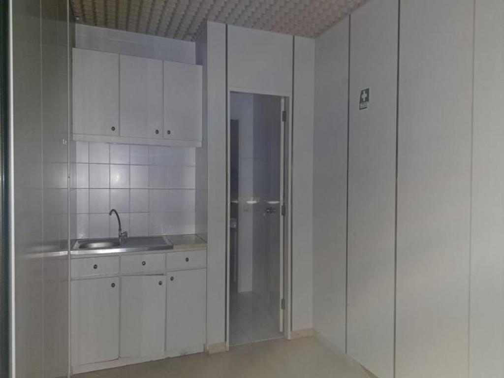 Escritório para venda em A DOS CUNHADOS E MACEIRA, Torres Vedras, Lisboa