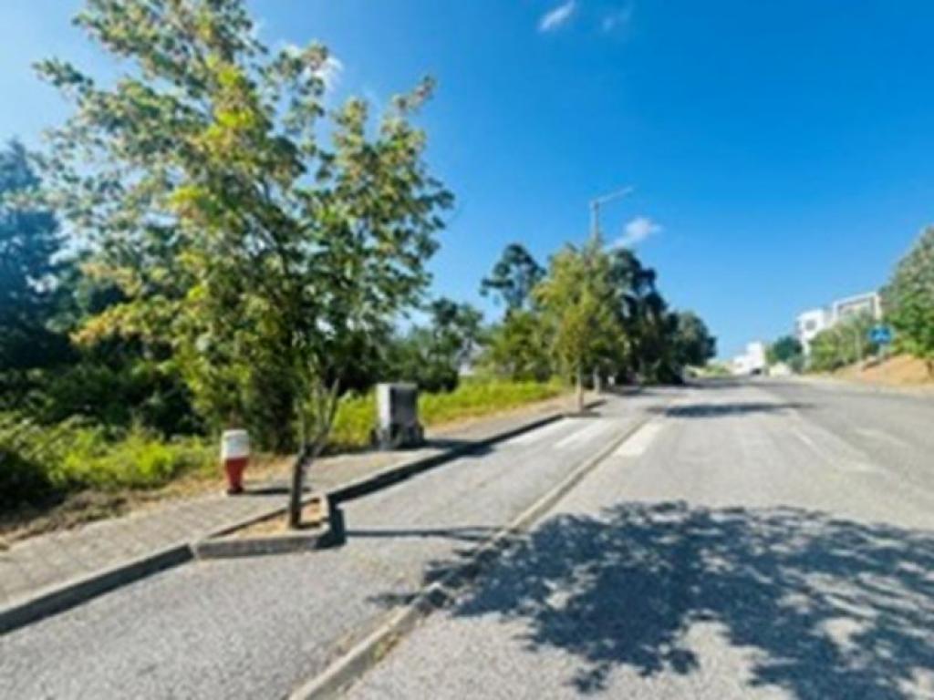 Lote para venda em LEIRIA, POUSOS, BARREIRA E CORTES, Leiria