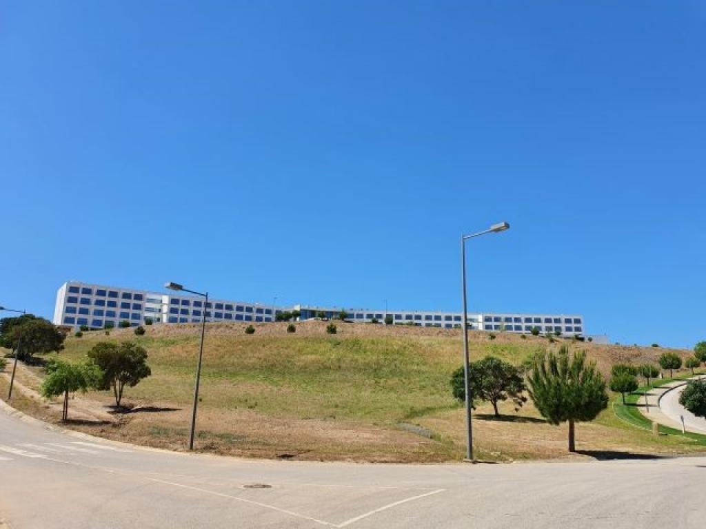 Lote para venda em MEXILHOEIRA GRANDE, Portimão, Faro