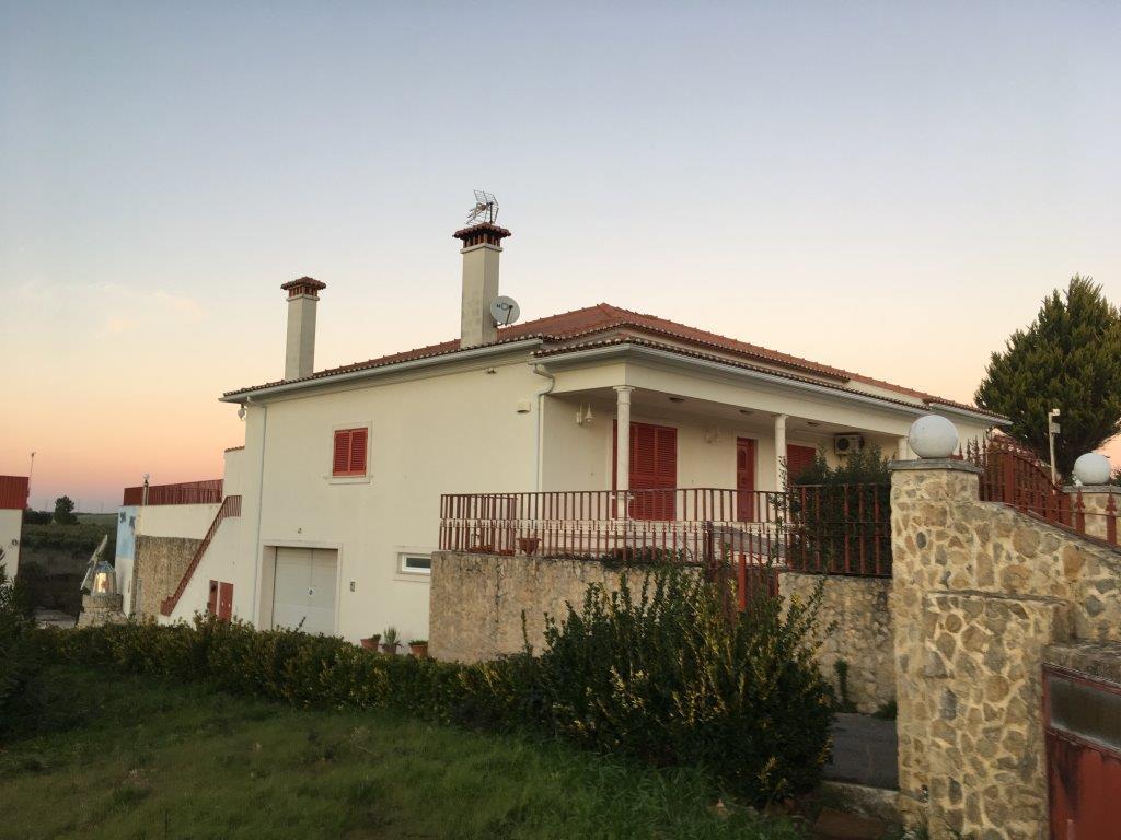 Prédio para venda em ALCANHÕES, Santarém