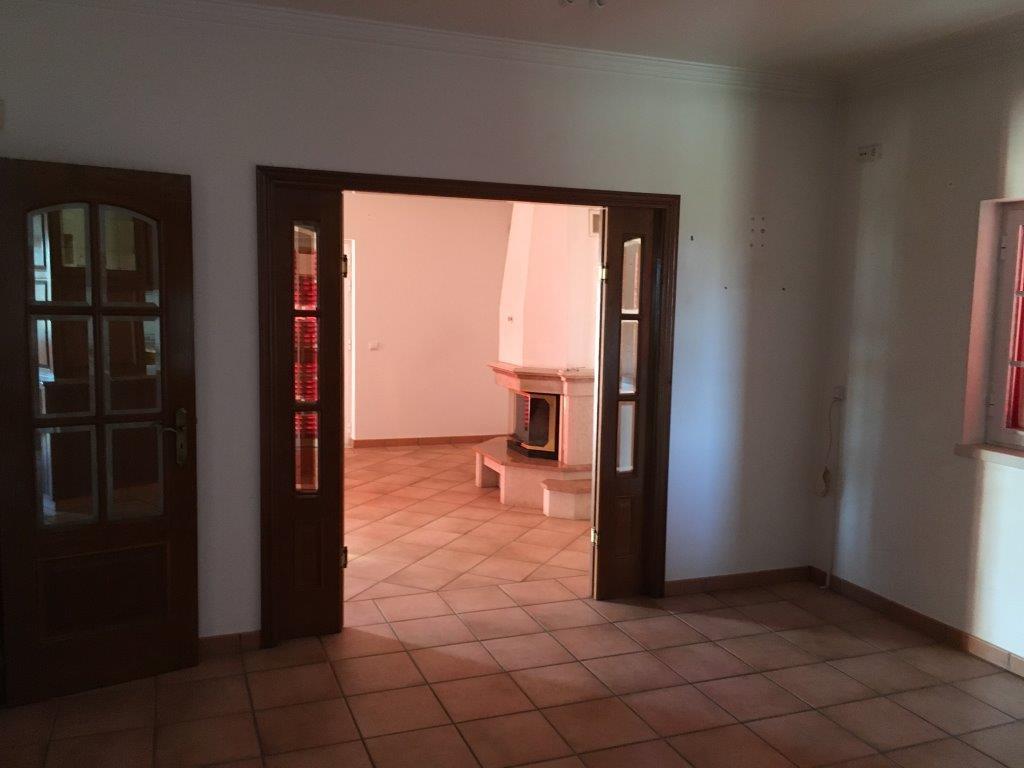 Prédio para venda em ALCANHÕES, Santarém