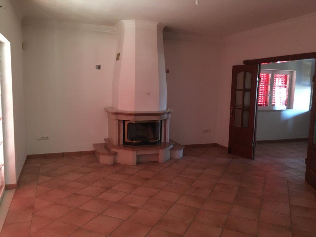 Prédio para venda em ALCANHÕES, Santarém