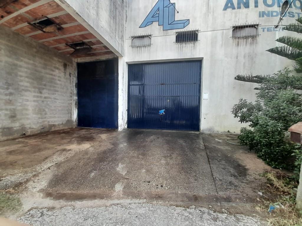 Armazém para venda em AMIAIS DE BAIXO, Santarém